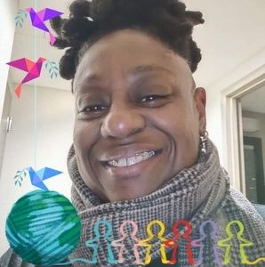 Meet your Posher, Desiree